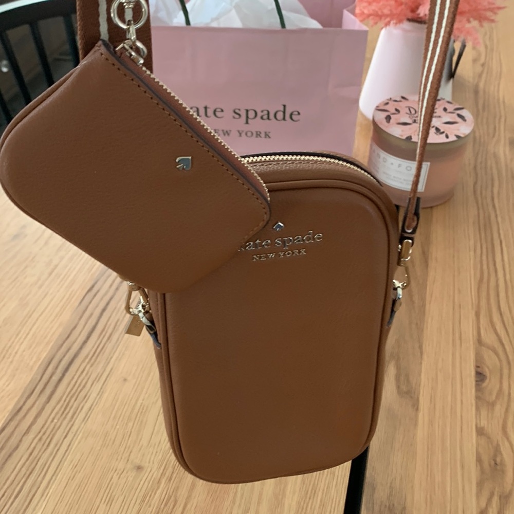 Beautiful cross body.